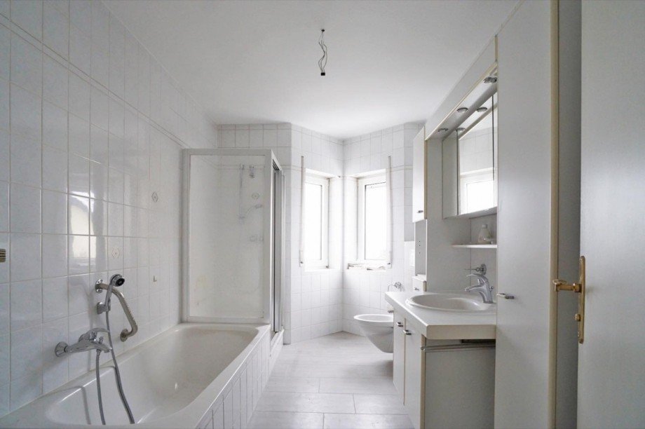 master bathroom Doppelhaushlfte Wiesbaden