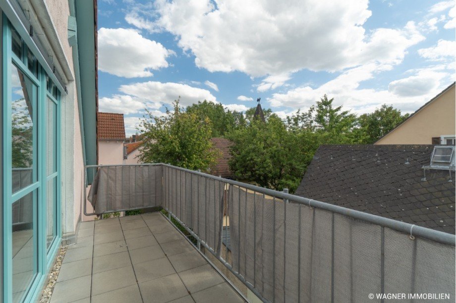 balcony Dachgeschosswohnung Wiesbaden