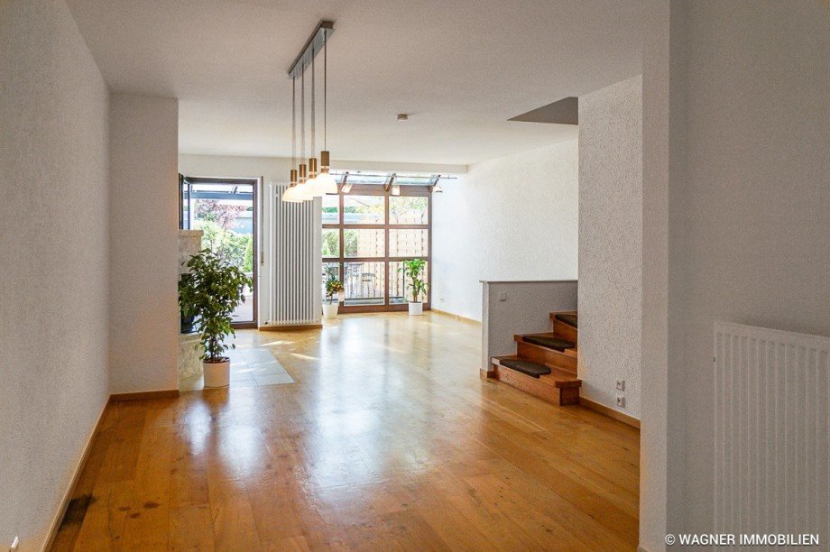 living and dining area Reihenmittelhaus Mainz